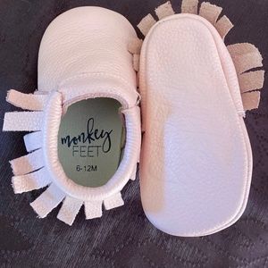 Monkey feet 6-12 months pink Mary Jane